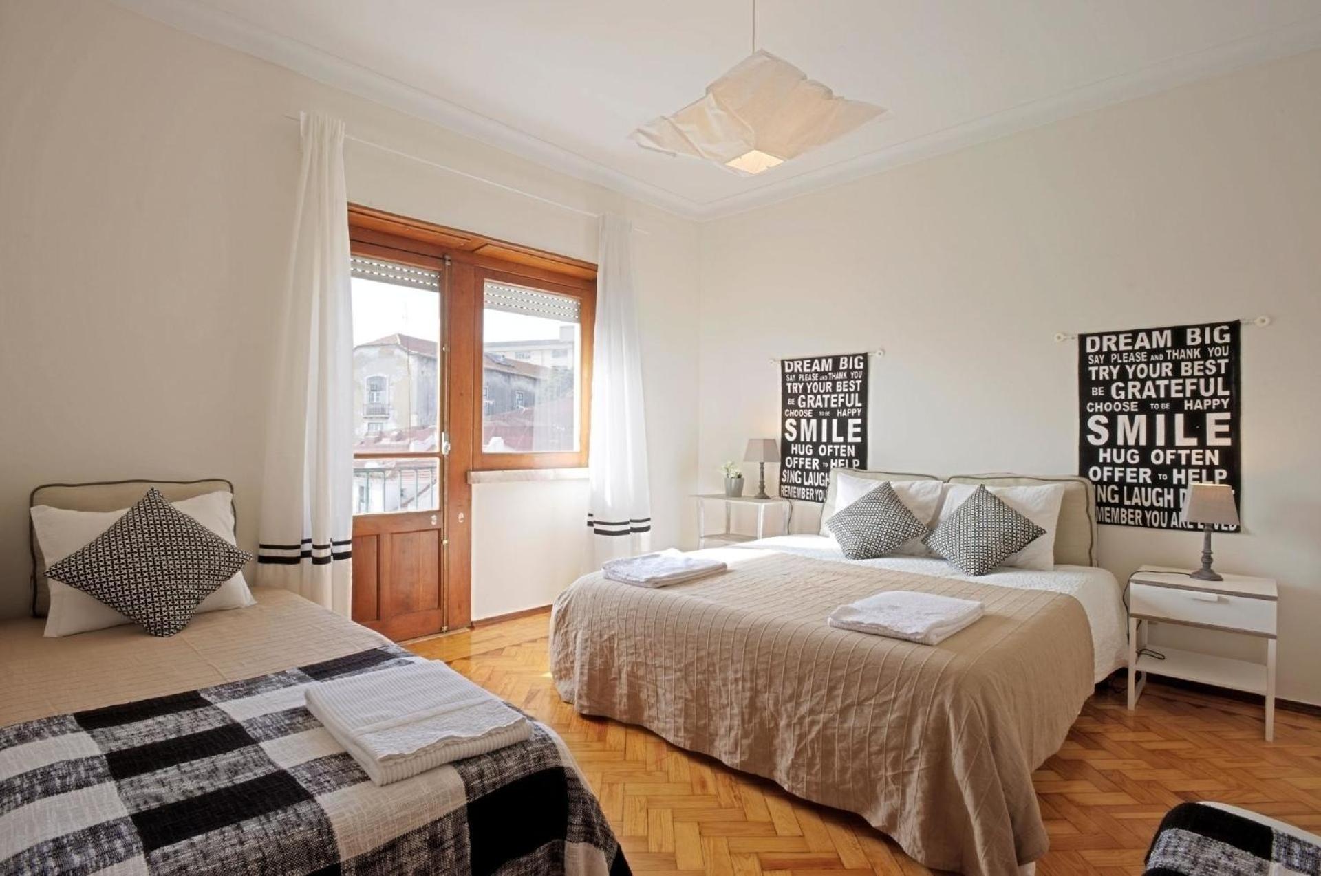Fuer 19 Personen Und 1 Kind In Lissabon, Regio De Costa De - B58256 Apartment *