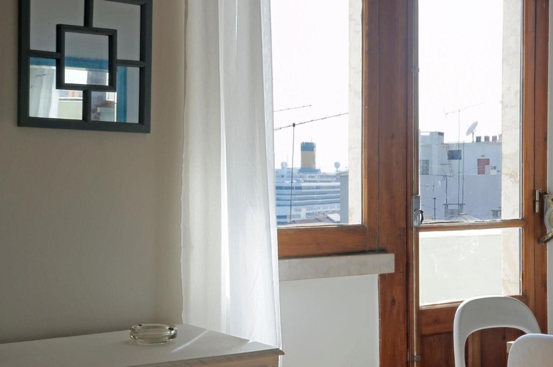 Fuer 19 Personen Und 1 Kind In Lissabon, Regio De Costa De - B58256 *